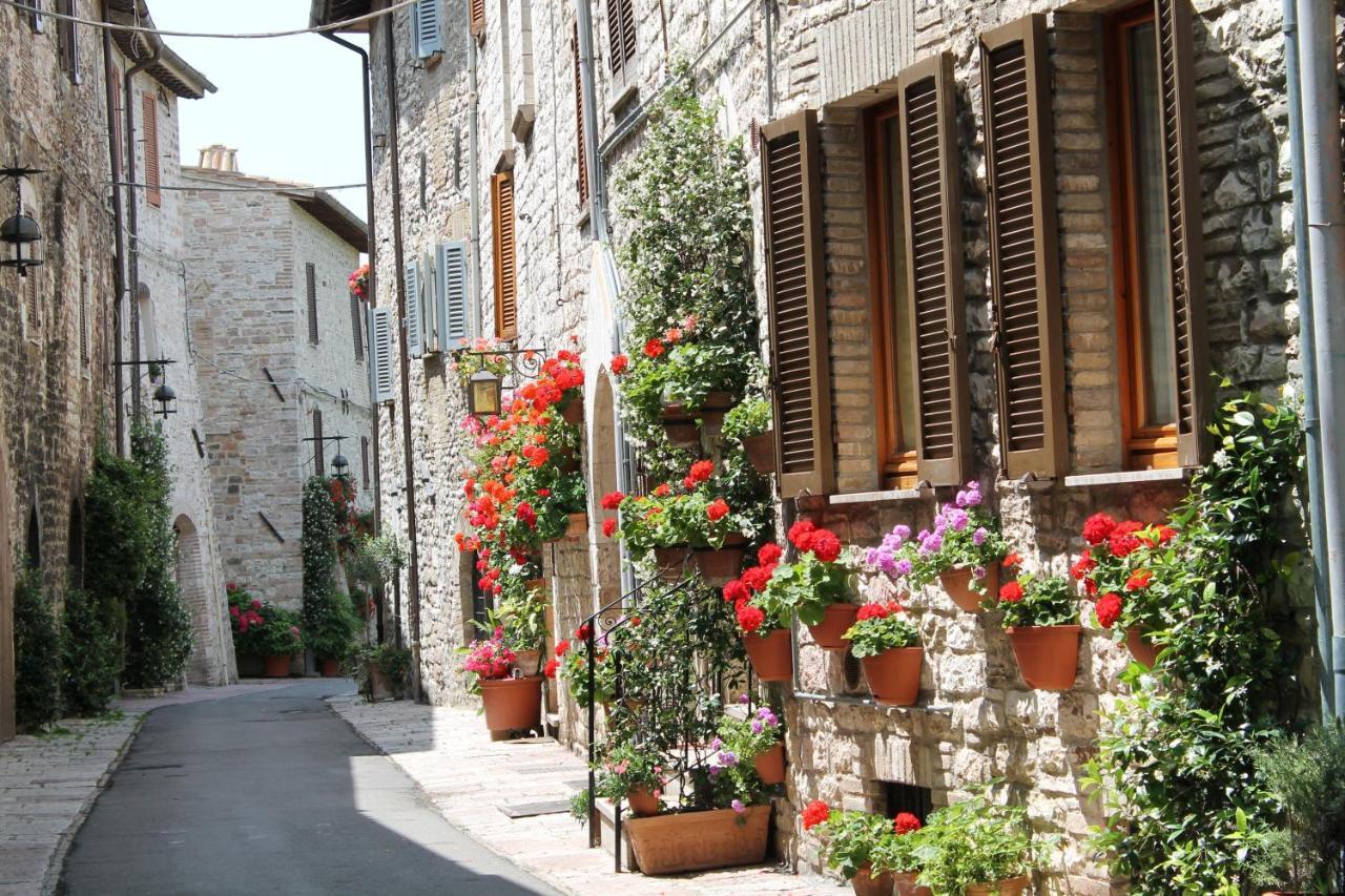Casa Gentile Apartment Assisi Bagian luar foto